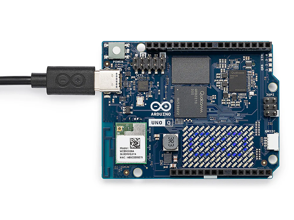 arduino-uno-q-4gb-edge-ai-linux-board